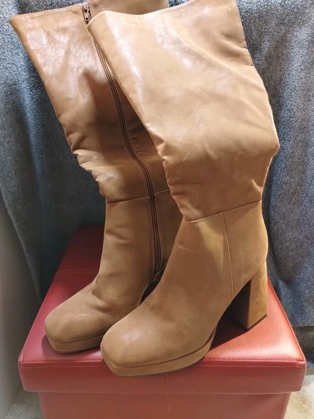 ROGUE Helium Chocolate Brown Suede Knee-High Platform Boots Size 11 Womens